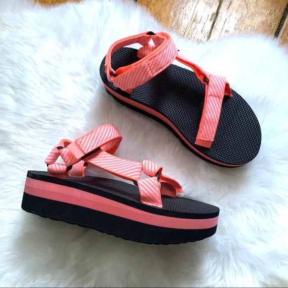 Teva Shoes - ⚡️ FLASH SALE⚡️ Pink Platform Tevas
